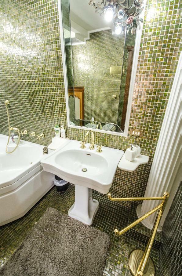 Chic House Appartement Bologna Buitenkant foto